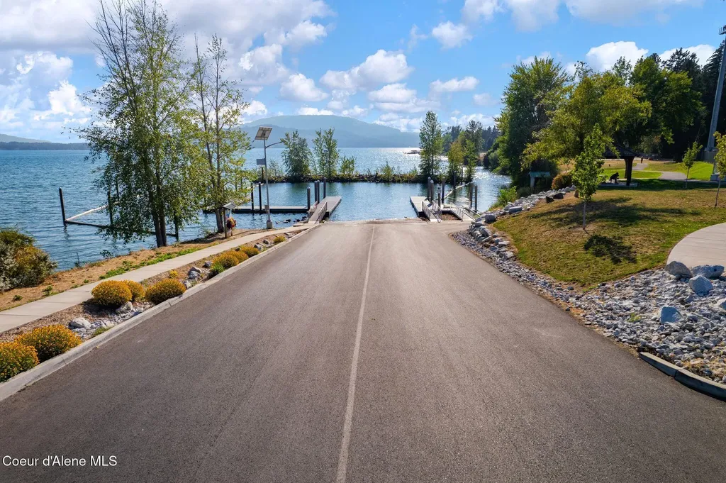 S Florence South Avenue Sandpoint ID 83864