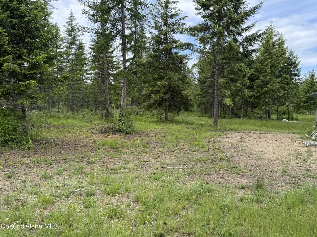 12572 E Parks Road Athol ID 83801