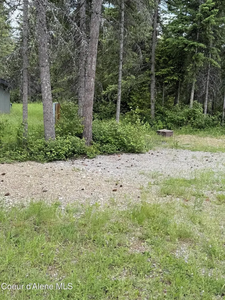 12572 E Parks Road Athol ID 83801