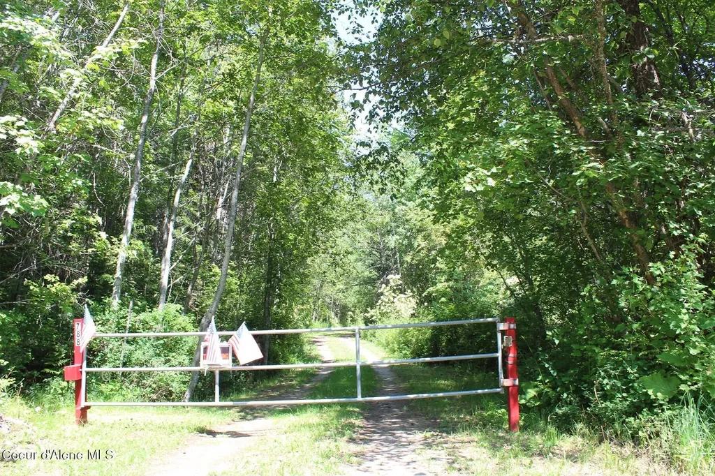 788 Gold Cup Mountain Road Priest River ID 83856