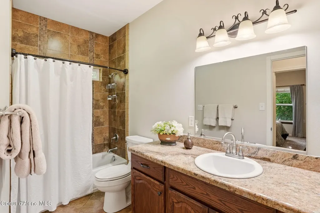 15387 N Liane Lane Rathdrum ID 83858