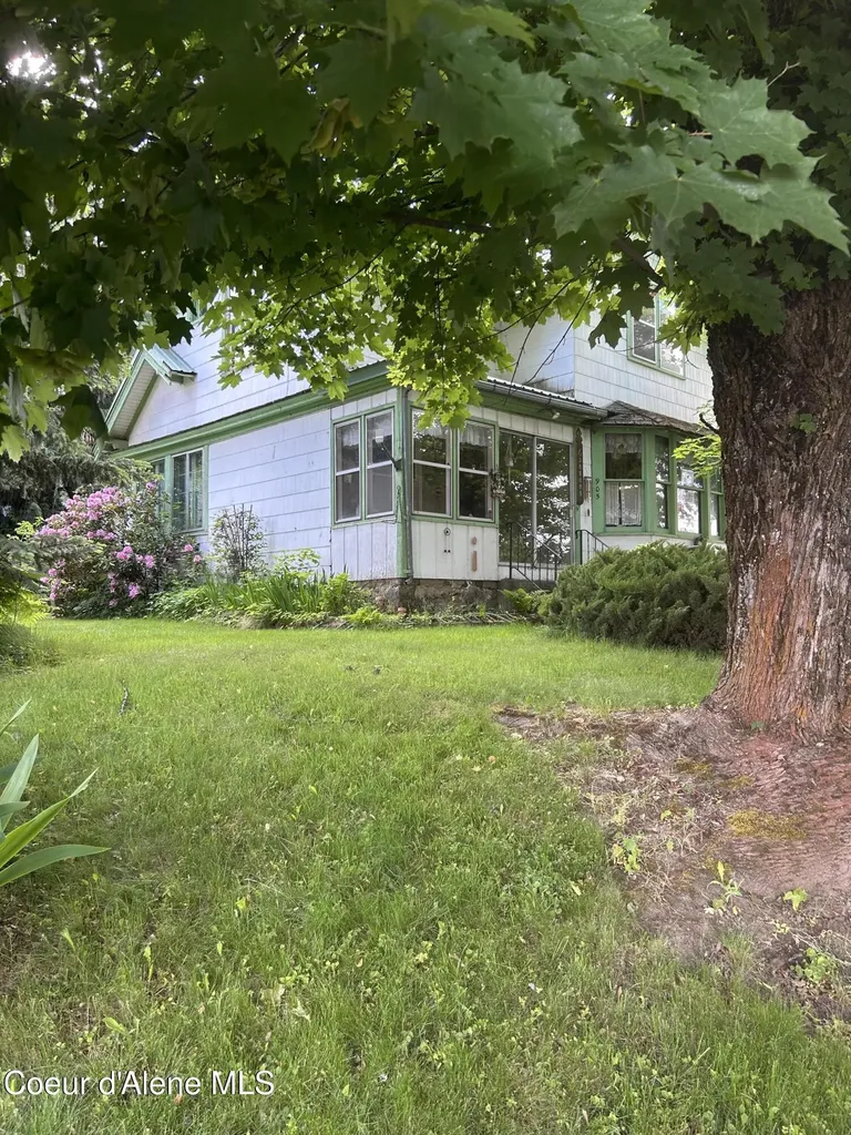 905 W Jefferson Avenue St. Maries ID 83861
