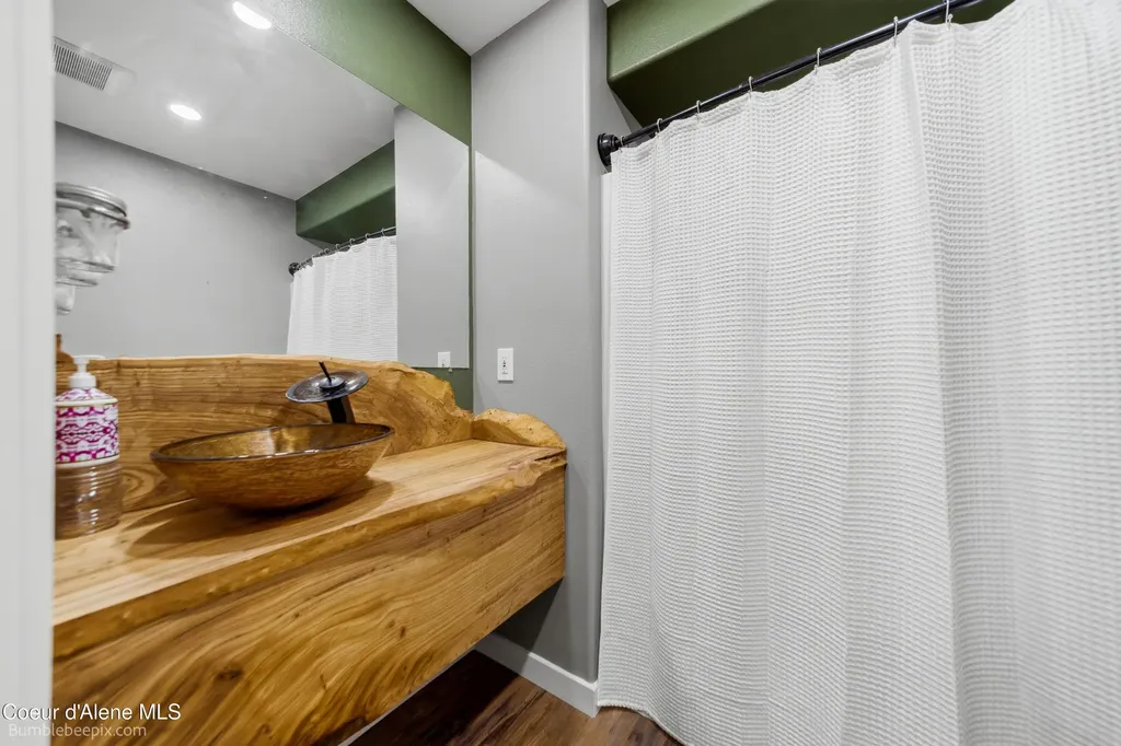 10324 N Payment Peak Road Hauser ID 83854