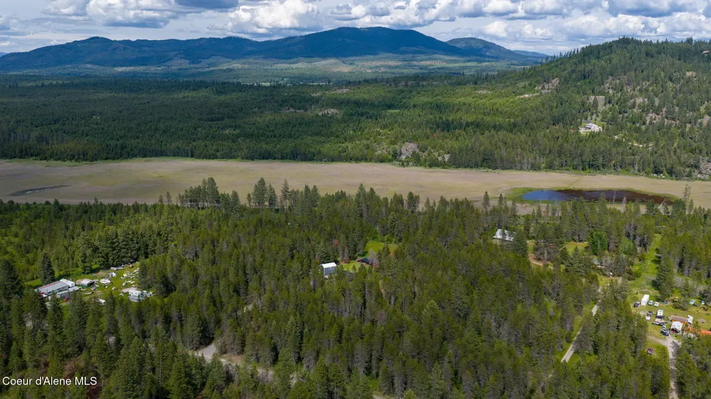 7777 Kelso Lake Road Priest River ID 83856