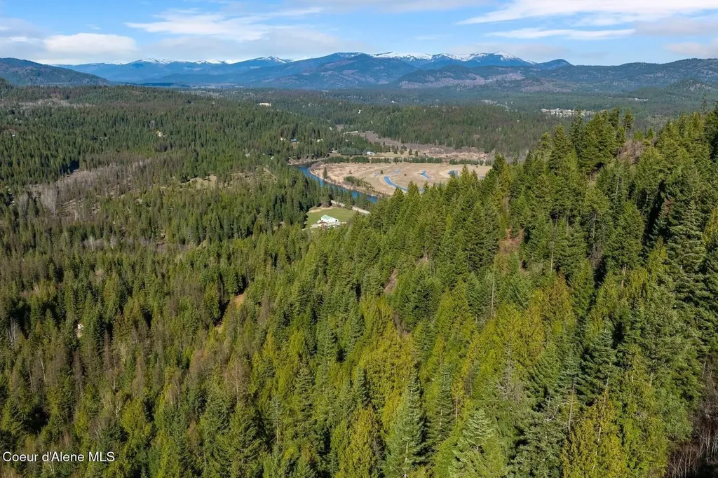 Lot 3 Cedar Acres Priest River ID 83856