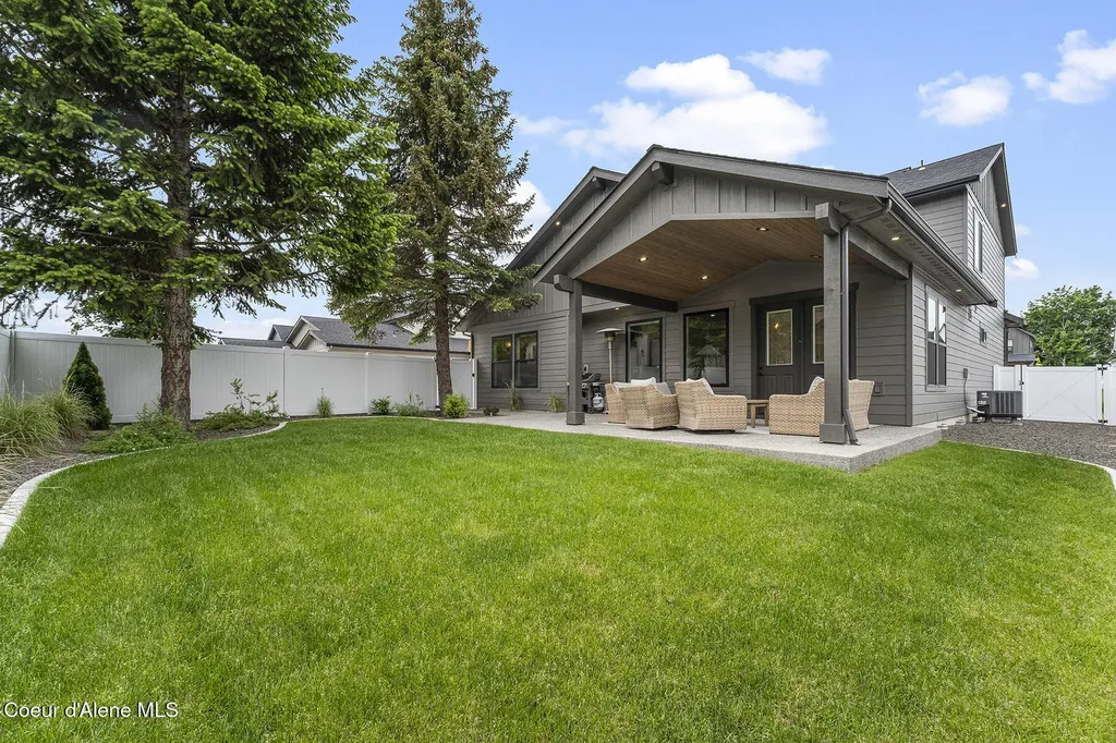 9116 N Raintree Lane Hayden ID 83835