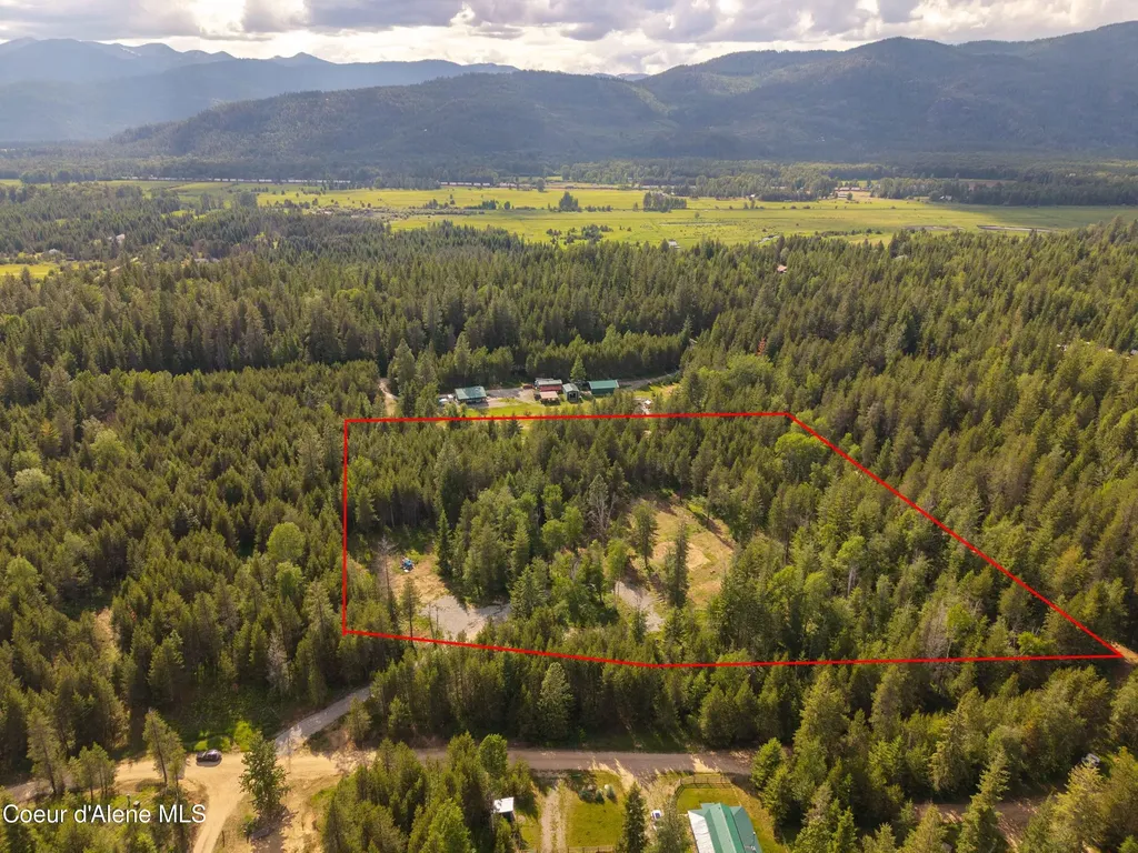 Nna Geronimo Lane Sandpoint ID 83864