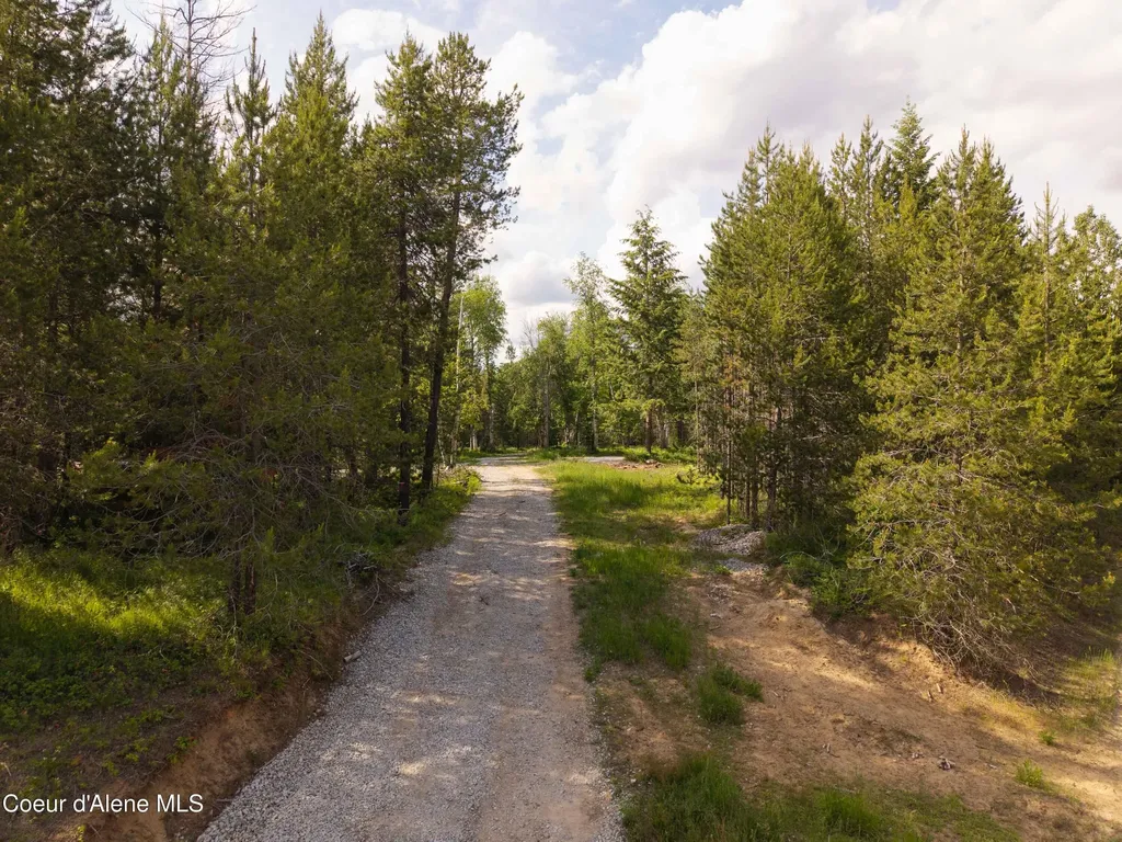 Nna Geronimo Lane Sandpoint ID 83864
