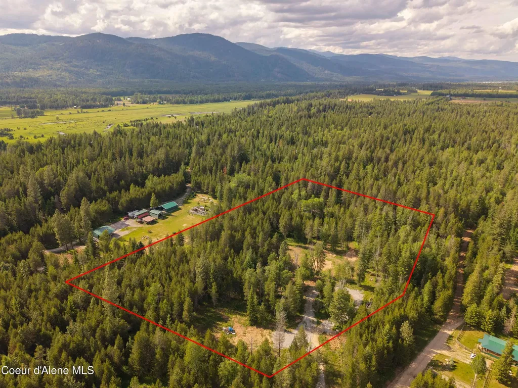 Nna Geronimo Lane Sandpoint ID 83864