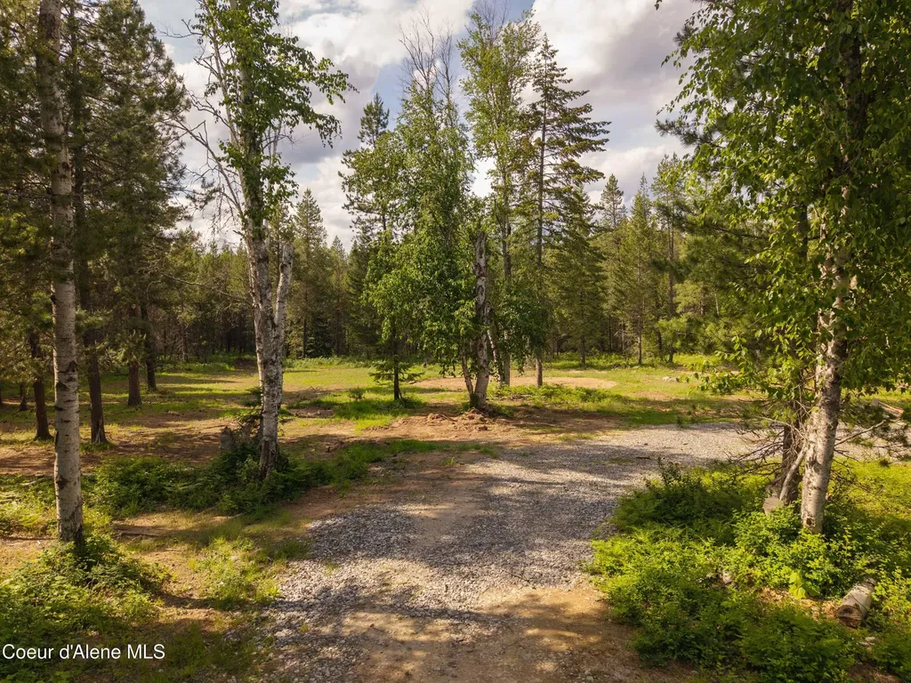 Nna Geronimo Lane Sandpoint ID 83864