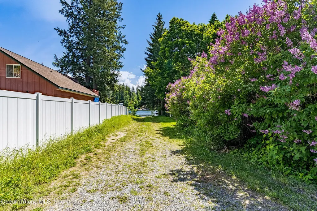 20653 N Altamont Road Rathdrum ID 83858