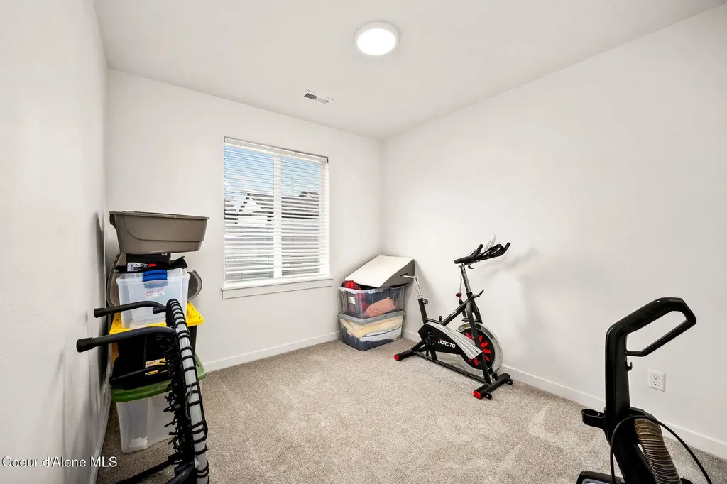 16026 N Hadley Loop Rathdrum ID 83858