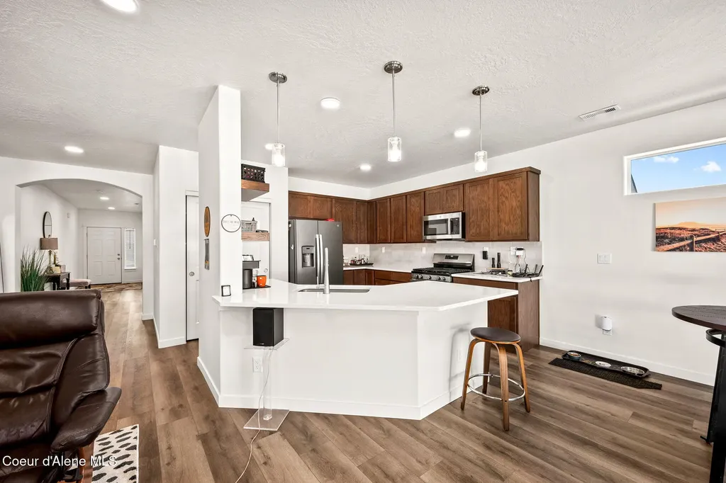16026 N Hadley Loop Rathdrum ID 83858