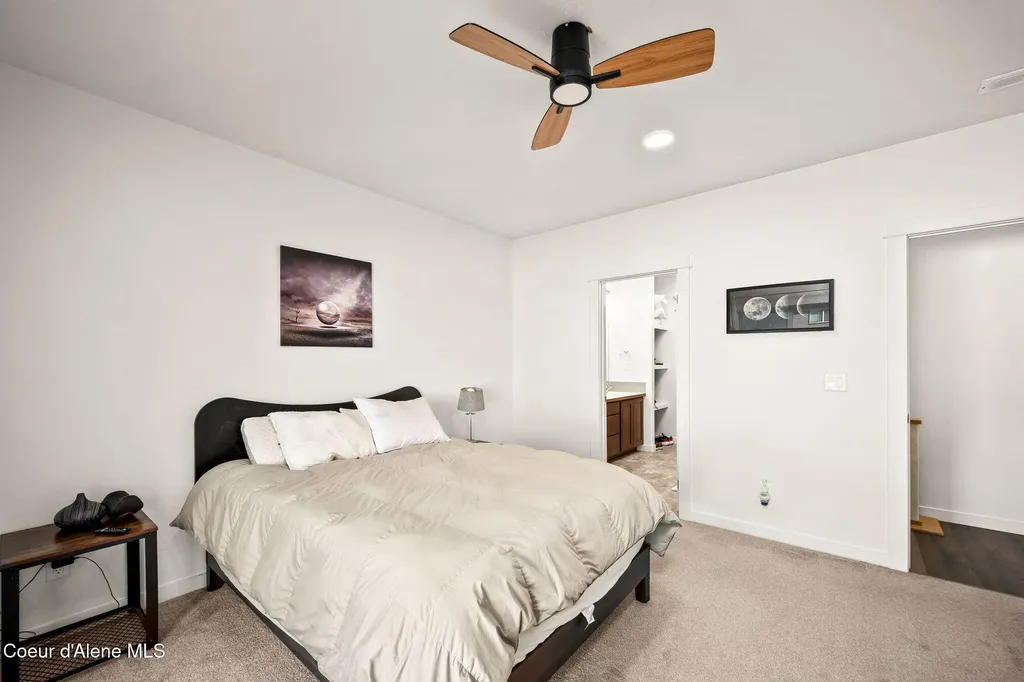 16026 N Hadley Loop Rathdrum ID 83858
