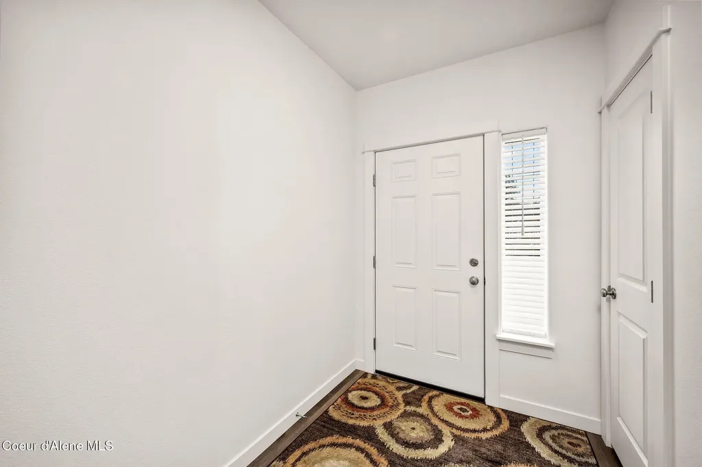 16026 N Hadley Loop Rathdrum ID 83858