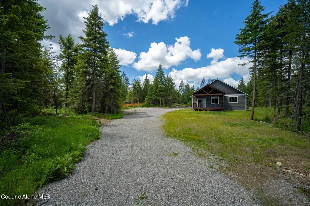 32926 N 10th Avenue Spirit Lake ID 83869