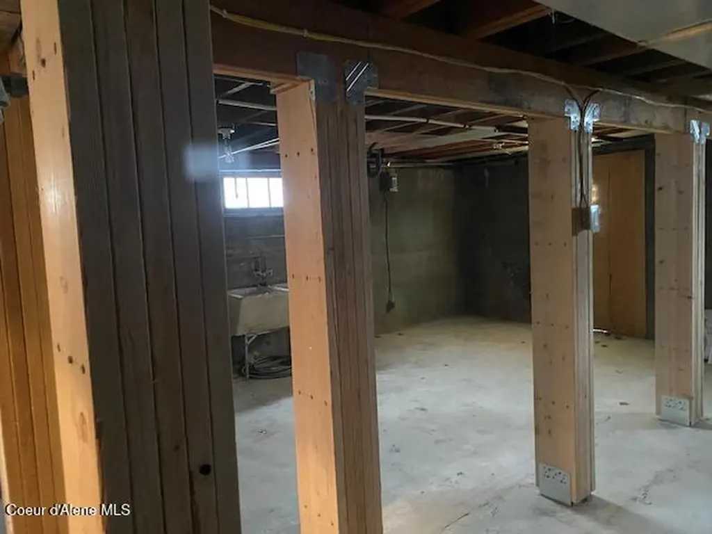 419 W Mission Avenue Kellogg ID 83837