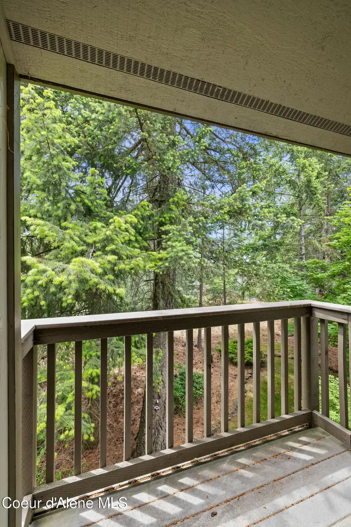 981 E Loch Lomond Court Hayden ID 83835