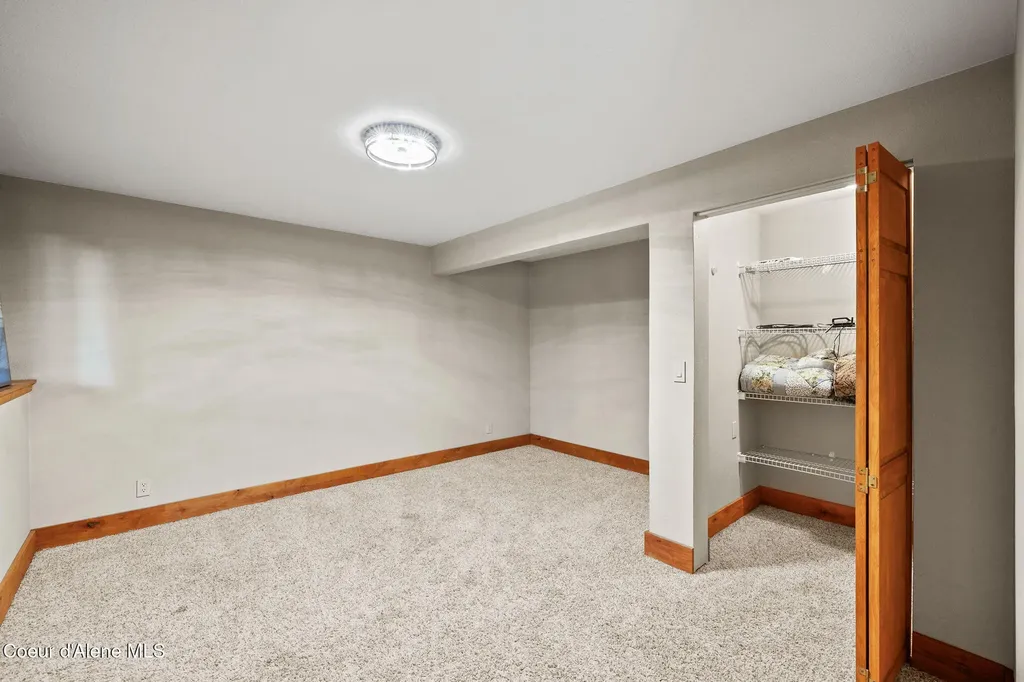 981 E Loch Lomond Court Hayden ID 83835