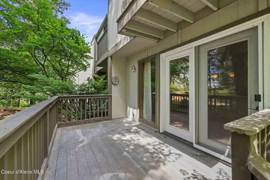 981 E Loch Lomond Court Hayden ID 83835