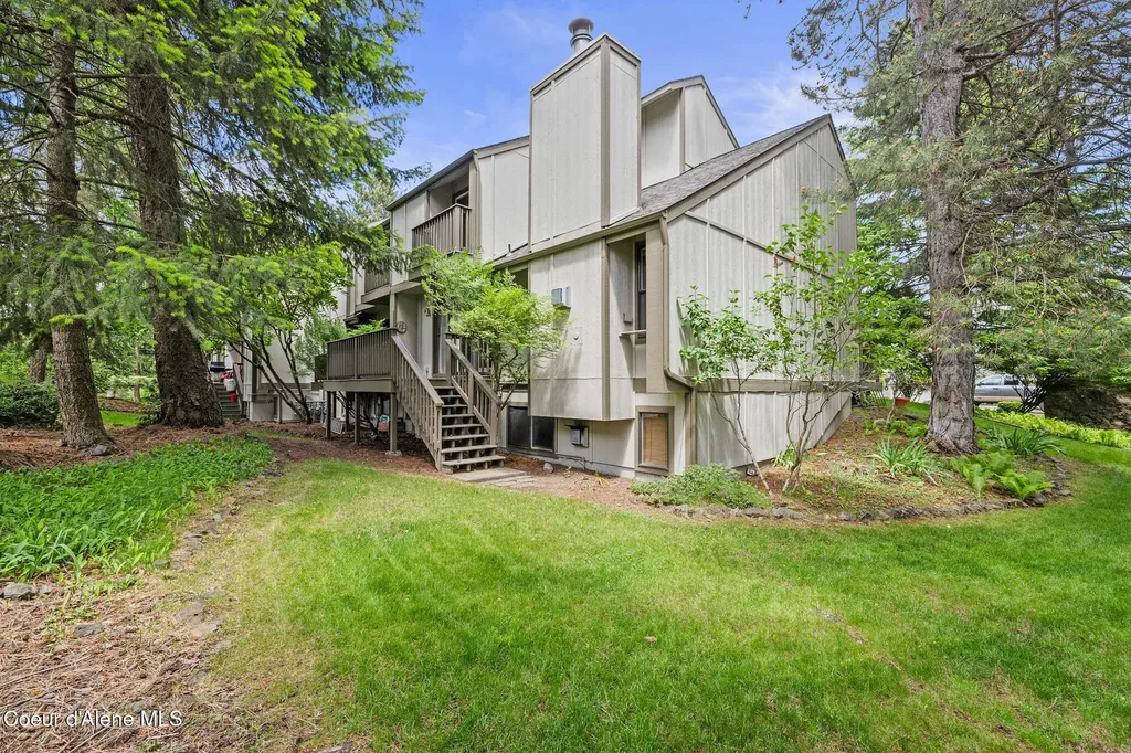 981 E Loch Lomond Court Hayden ID 83835