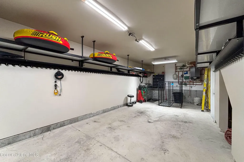 38 Avalanche Road Sandpoint ID 83864