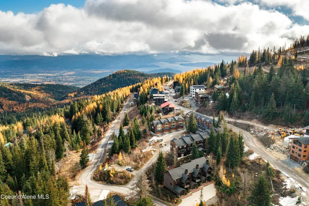 38 Avalanche Road Sandpoint ID 83864