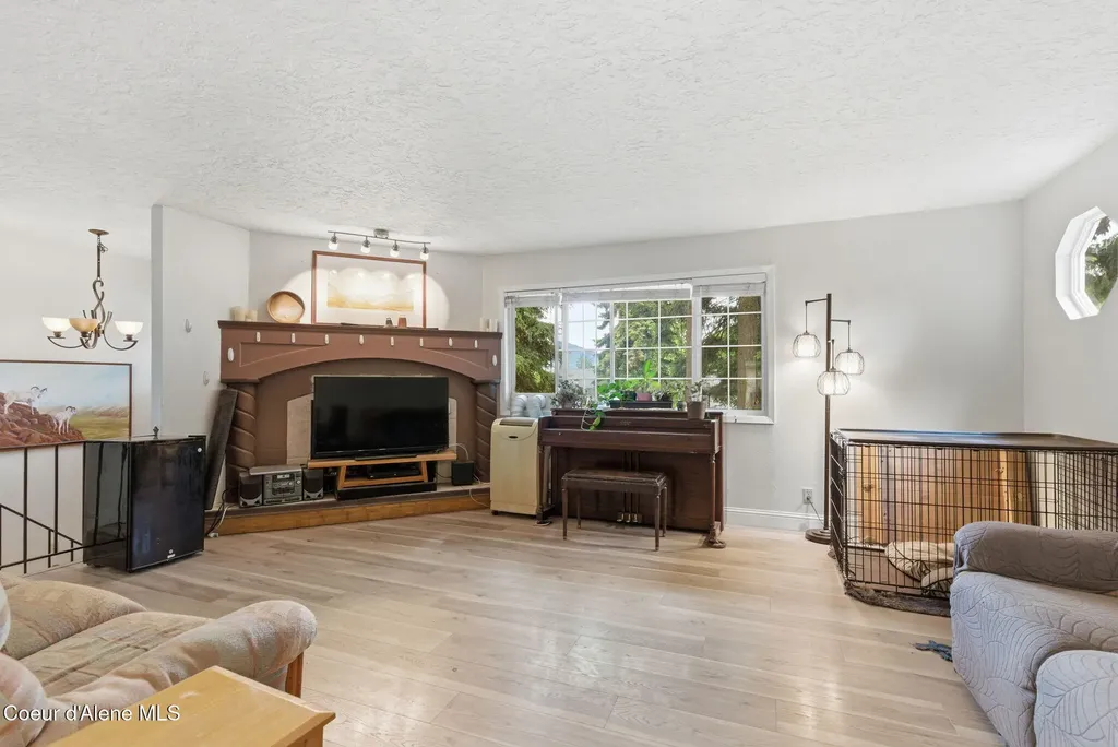 2025 W Saint Emilion Drive Hayden ID 83835