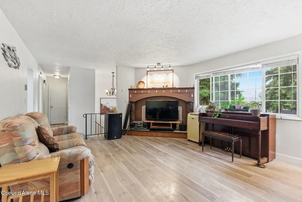 2025 W Saint Emilion Drive Hayden ID 83835