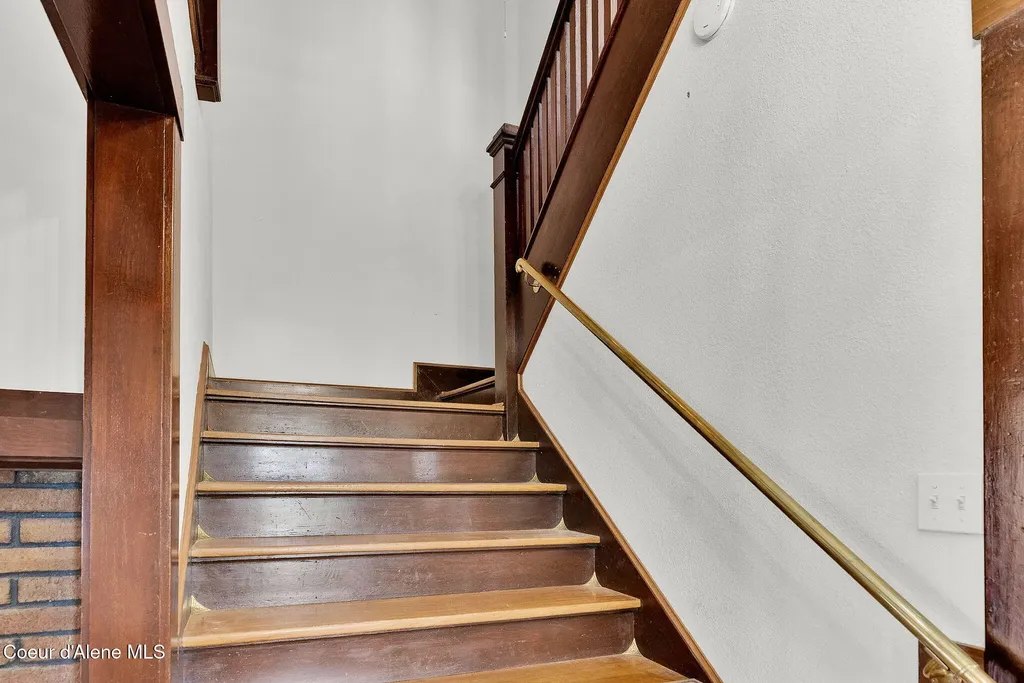 1002 Highland Avenue St. Maries ID 83861