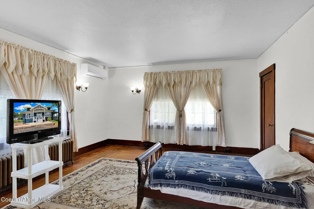1002 Highland Avenue St. Maries ID 83861