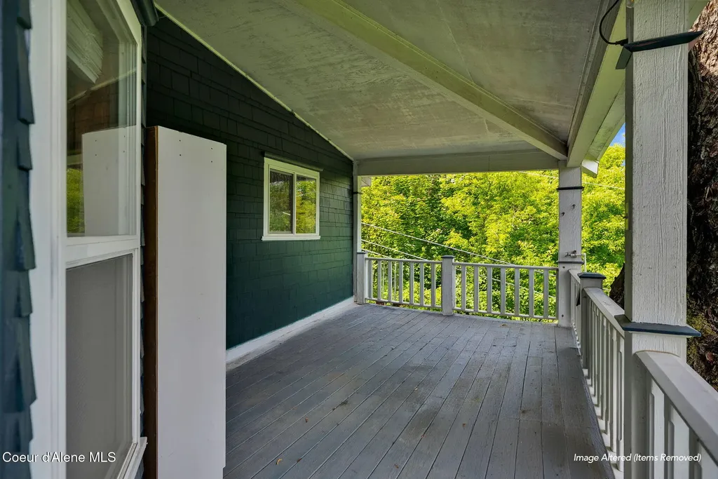 1002 Highland Avenue St. Maries ID 83861