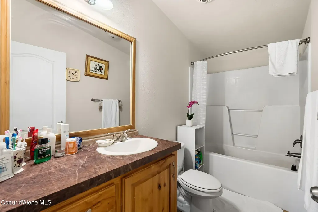 4304 S Elk Road Harrison ID 83833