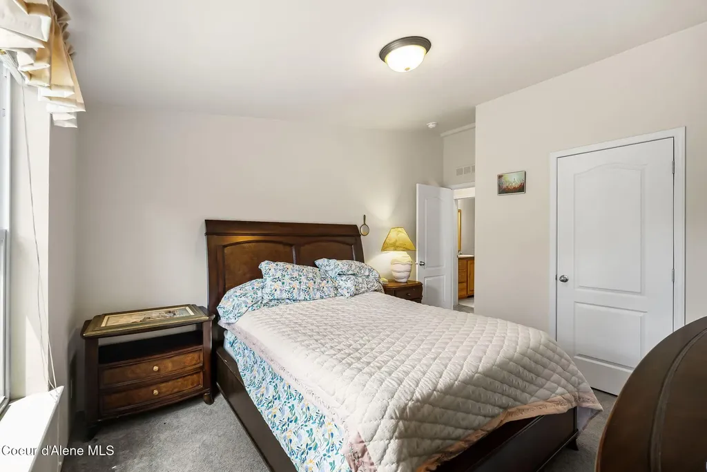 4304 S Elk Road Harrison ID 83833