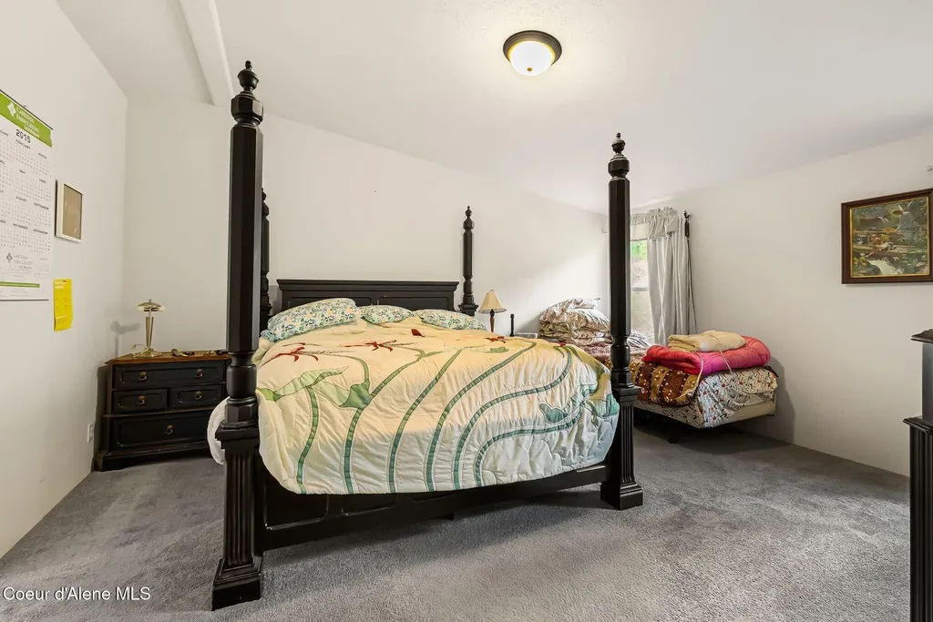 4304 S Elk Road Harrison ID 83833