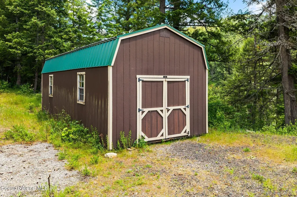 4304 S Elk Road Harrison ID 83833