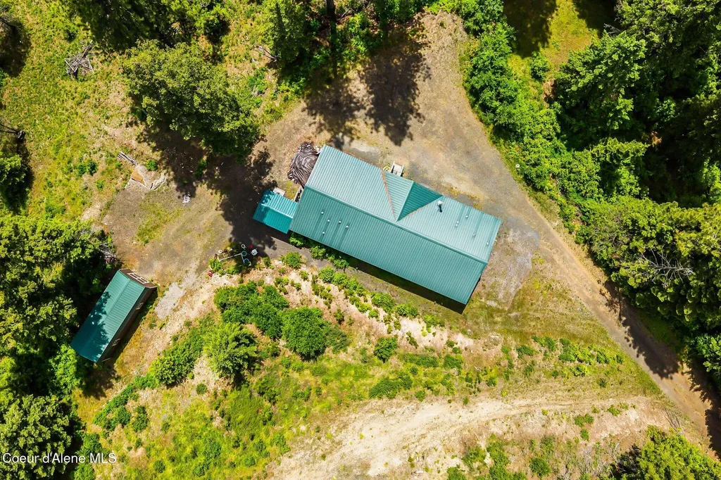 4304 S Elk Road Harrison ID 83833