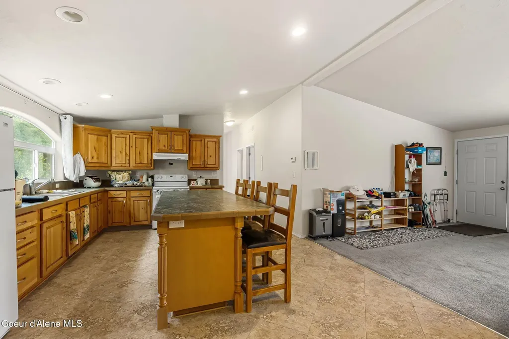 4304 S Elk Road Harrison ID 83833