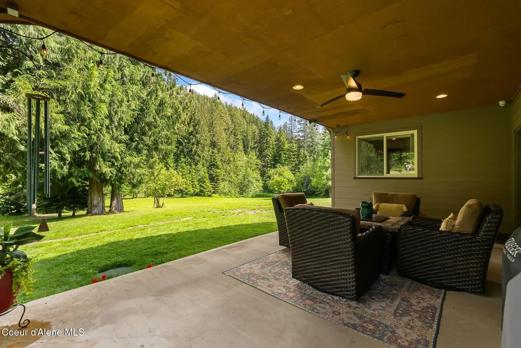 74 Eureka Road Sagle ID 83860