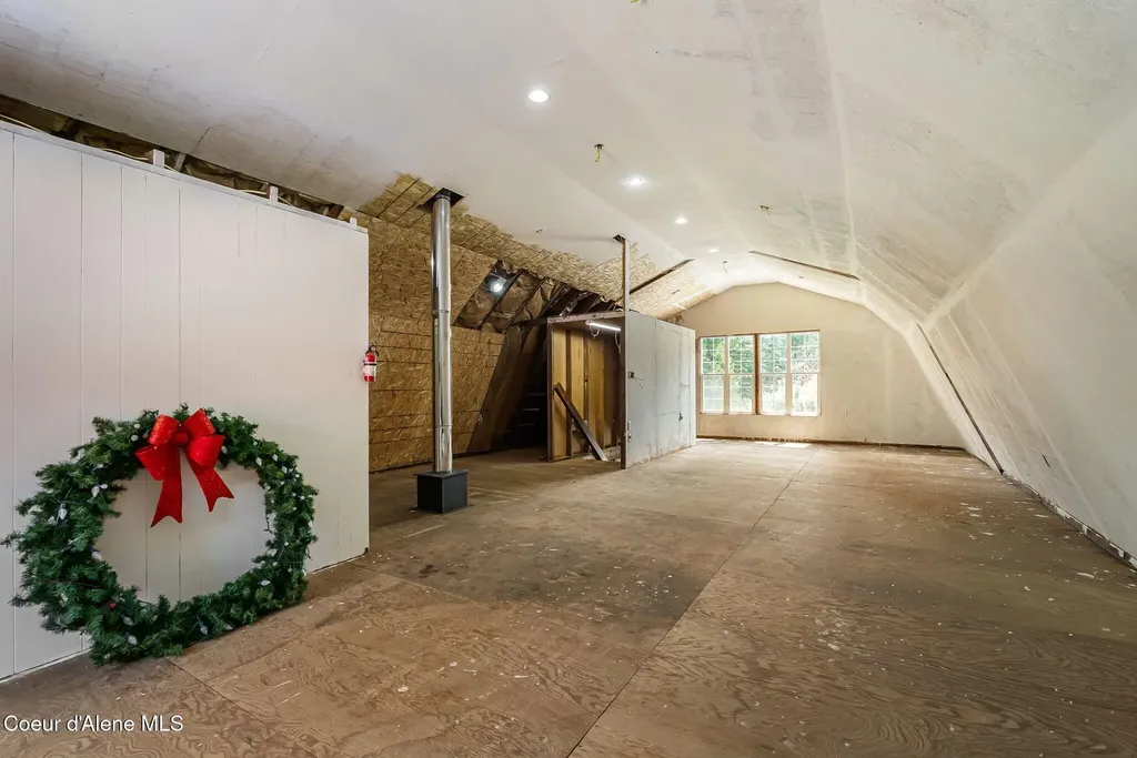 74 Eureka Road Sagle ID 83860