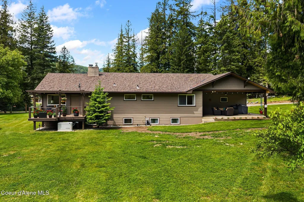 74 Eureka Road Sagle ID 83860