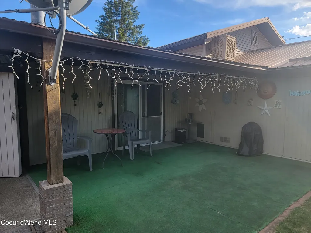 310 W 13th Avenue Post Falls ID 83854