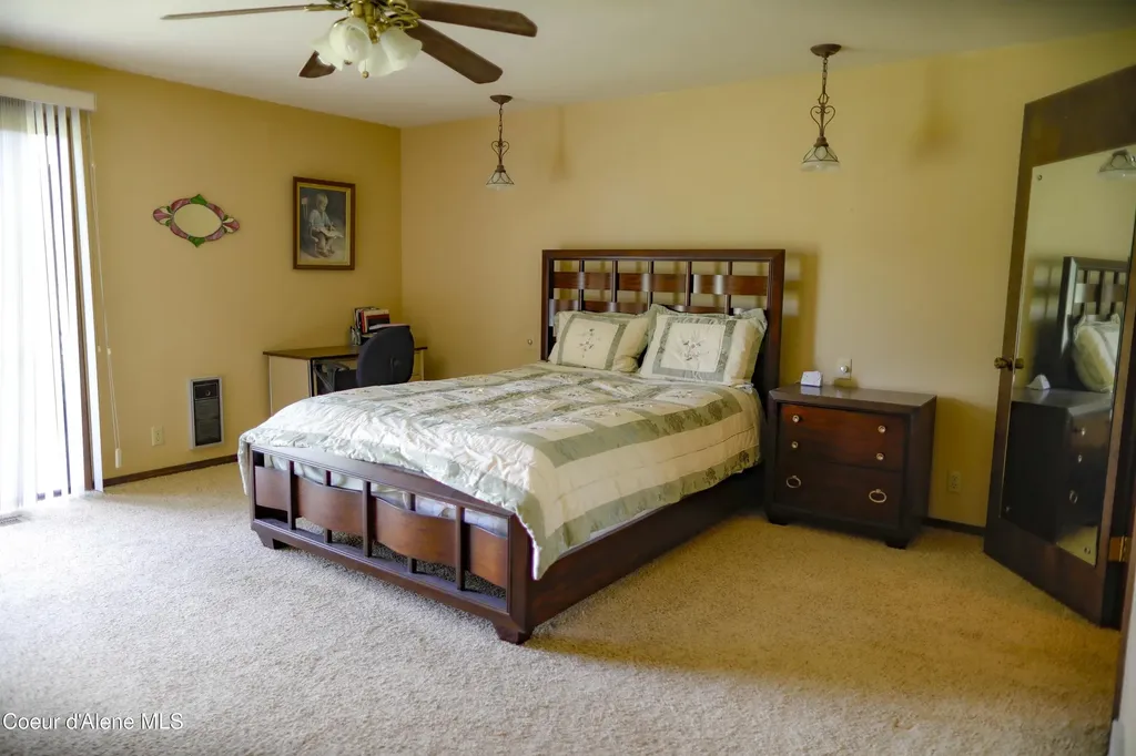301 Woodland Drive Pinehurst ID 83850