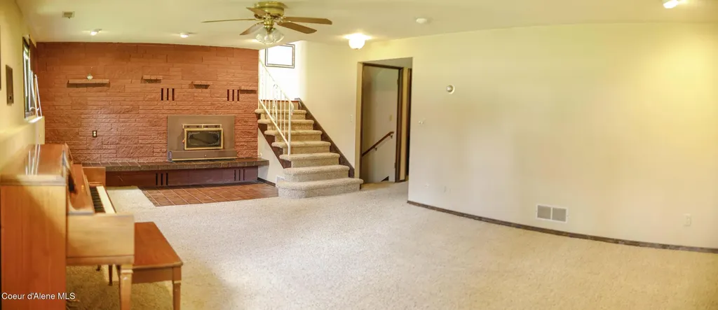 301 Woodland Drive Pinehurst ID 83850