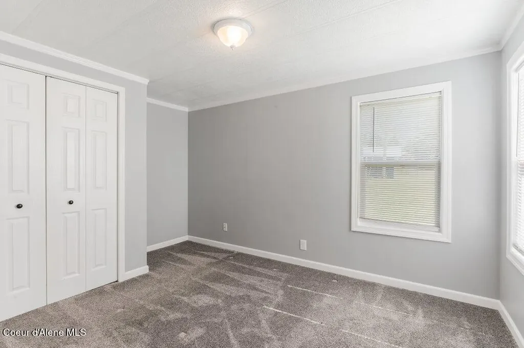 28128 N Highway 41 Spirit Lake ID 83869
