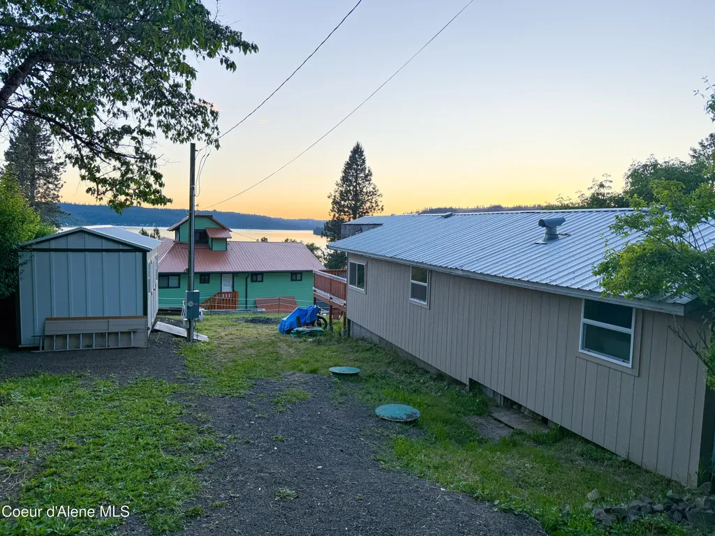 104 S Pend Oreille Avenue Harrison ID 83833