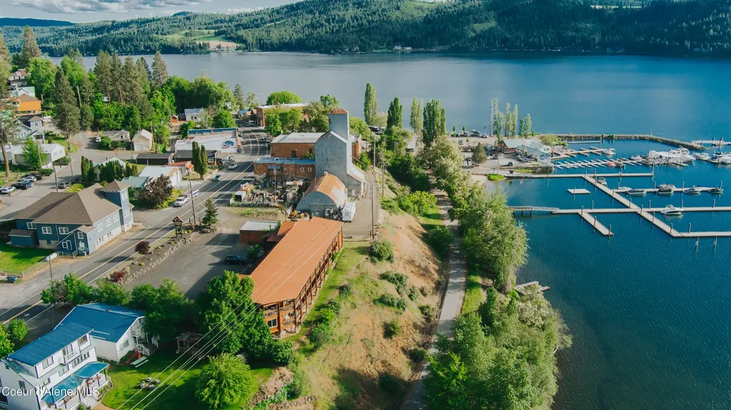 104 S Pend Oreille Avenue Harrison ID 83833