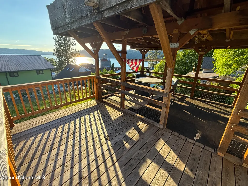104 S Pend Oreille Avenue Harrison ID 83833
