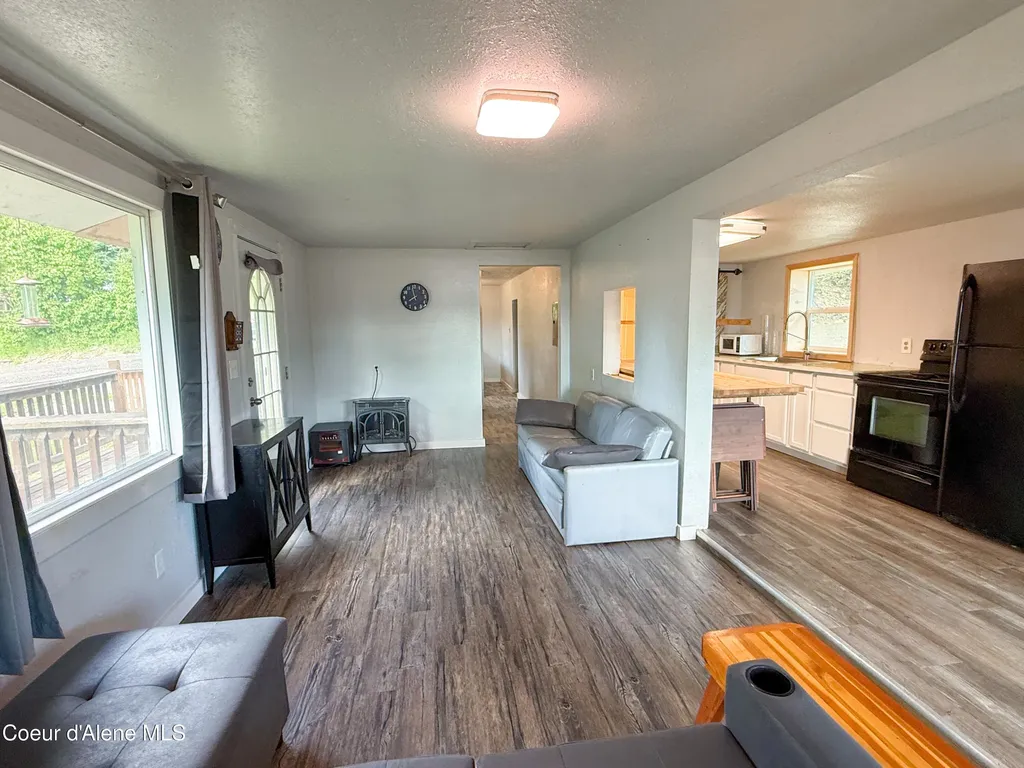 104 S Pend Oreille Avenue Harrison ID 83833
