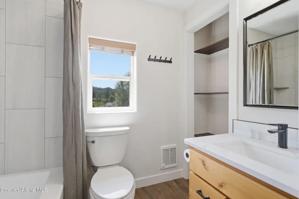 43143 Riverview Drive Kingston ID 83839